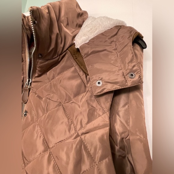 C•M•3 Women’s vest jacket with fleece lined hood. Sz L EUC zips snaps pockets - Picture 9 of 11